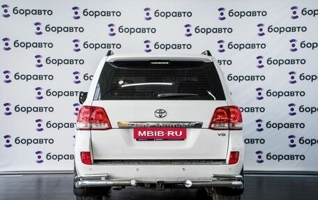 Toyota Land Cruiser 200, 2008 год, 2 880 000 рублей, 32 фотография