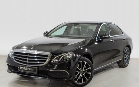 Mercedes-Benz E-Класс, 2019 год, 2 990 000 рублей, 1 фотография
