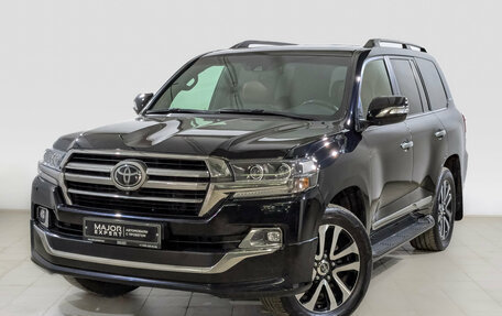 Toyota Land Cruiser 200, 2019 год, 8 600 000 рублей, 1 фотография