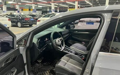 Volkswagen Golf VIII, 2022 год, 2 050 000 рублей, 5 фотография