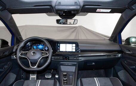 Volkswagen Golf VIII, 2022 год, 2 050 000 рублей, 6 фотография