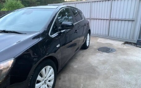Opel Astra J, 2010 год, 685 000 рублей, 2 фотография