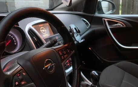 Opel Astra J, 2010 год, 685 000 рублей, 9 фотография