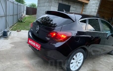 Opel Astra J, 2010 год, 685 000 рублей, 4 фотография