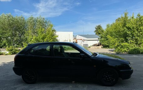 Toyota Corolla, 1998 год, 200 000 рублей, 4 фотография