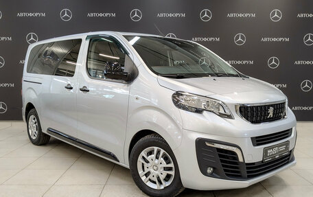 Peugeot Traveller I, 2021 год, 3 750 000 рублей, 3 фотография