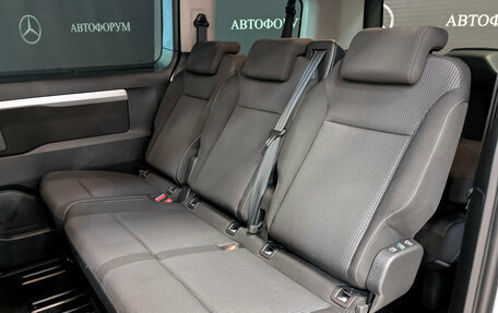 Peugeot Traveller I, 2021 год, 3 750 000 рублей, 18 фотография