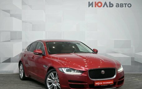 Jaguar XE I рестайлинг, 2017 год, 1 900 000 рублей, 3 фотография