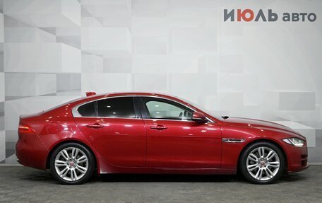 Jaguar XE I рестайлинг, 2017 год, 1 900 000 рублей, 8 фотография