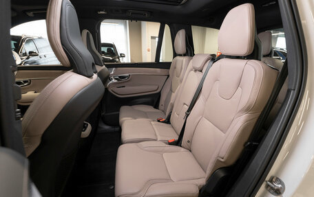 Volvo XC90 II рестайлинг, 2025 год, 9 750 000 рублей, 14 фотография