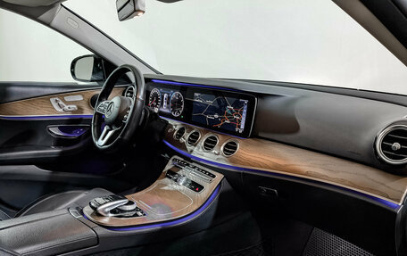 Mercedes-Benz E-Класс, 2019 год, 2 990 000 рублей, 13 фотография