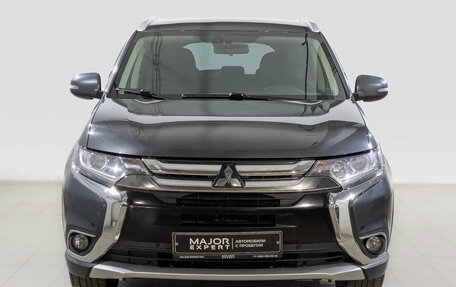Mitsubishi Outlander III рестайлинг 3, 2018 год, 1 995 000 рублей, 2 фотография