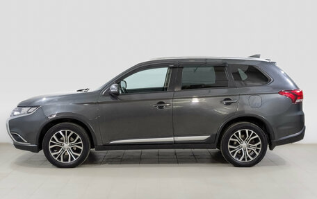 Mitsubishi Outlander III рестайлинг 3, 2018 год, 1 995 000 рублей, 8 фотография