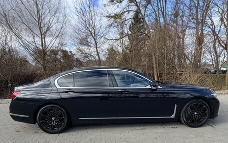 BMW 7 серия, 2019 год, 4 900 000 рублей, 3 фотография