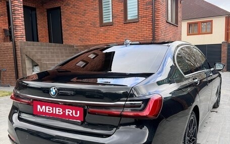 BMW 7 серия, 2019 год, 4 900 000 рублей, 2 фотография