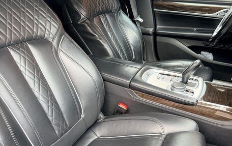 BMW 7 серия, 2019 год, 4 900 000 рублей, 13 фотография