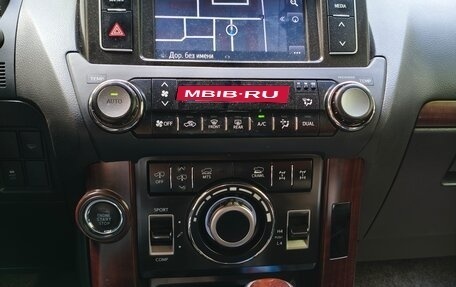 Toyota Land Cruiser Prado 150 рестайлинг 2, 2016 год, 4 444 000 рублей, 12 фотография