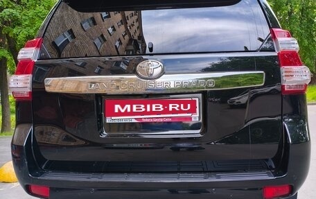 Toyota Land Cruiser Prado 150 рестайлинг 2, 2016 год, 4 444 000 рублей, 3 фотография