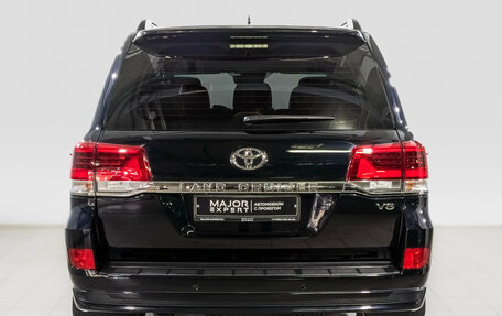 Toyota Land Cruiser 200, 2019 год, 8 600 000 рублей, 6 фотография