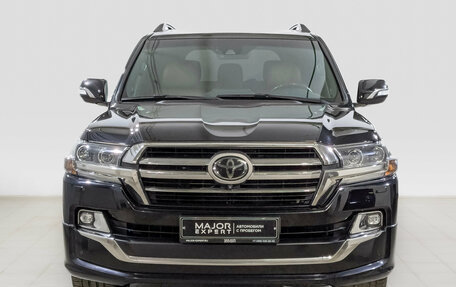 Toyota Land Cruiser 200, 2019 год, 8 600 000 рублей, 2 фотография
