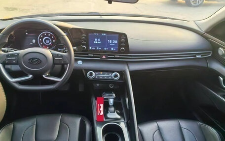 Hyundai Elantra, 2022 год, 1 520 000 рублей, 8 фотография
