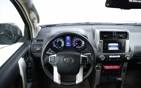 Toyota Land Cruiser Prado 150 рестайлинг 2, 2012 год, 2 690 000 рублей, 13 фотография