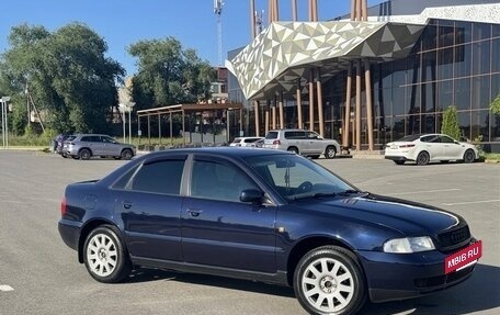 Audi A4, 1998 год, 290 000 рублей, 2 фотография