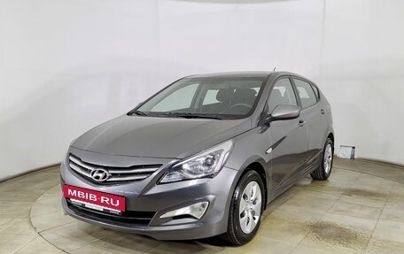 Hyundai Solaris II рестайлинг, 2016 год, 1 050 000 рублей, 3 фотография