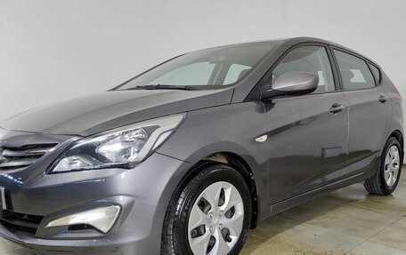Hyundai Solaris II рестайлинг, 2016 год, 1 050 000 рублей, 21 фотография