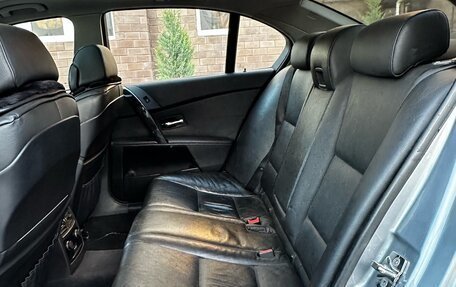BMW 5 серия, 2004 год, 830 000 рублей, 10 фотография