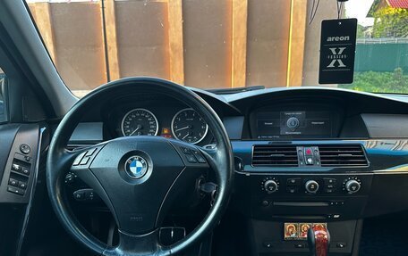 BMW 5 серия, 2004 год, 830 000 рублей, 9 фотография