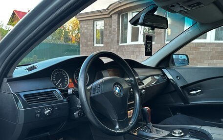 BMW 5 серия, 2004 год, 830 000 рублей, 13 фотография