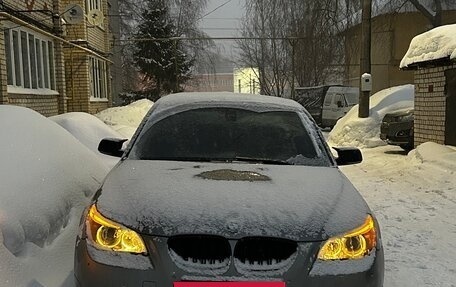BMW 5 серия, 2004 год, 830 000 рублей, 17 фотография
