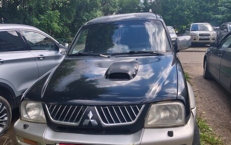 Mitsubishi L200 III рестайлинг, 2006 год, 400 000 рублей, 1 фотография