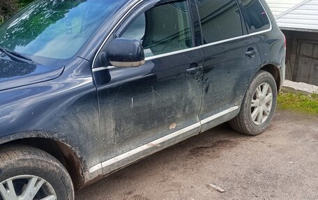 Volkswagen Touareg III, 2006 год, 555 000 рублей, 2 фотография