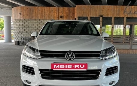 Volkswagen Touareg III, 2012 год, 1 900 000 рублей, 2 фотография