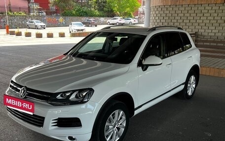 Volkswagen Touareg III, 2012 год, 1 900 000 рублей, 3 фотография
