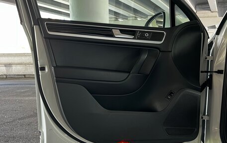 Volkswagen Touareg III, 2012 год, 1 900 000 рублей, 29 фотография