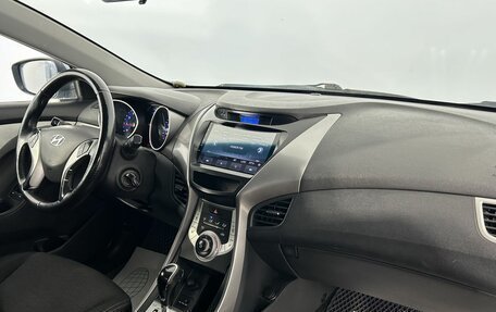 Hyundai Elantra V, 2011 год, 590 000 рублей, 21 фотография