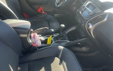 Hyundai ix35 I рестайлинг, 2011 год, 990 000 рублей, 4 фотография