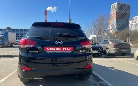 Hyundai ix35 I рестайлинг, 2011 год, 990 000 рублей, 2 фотография