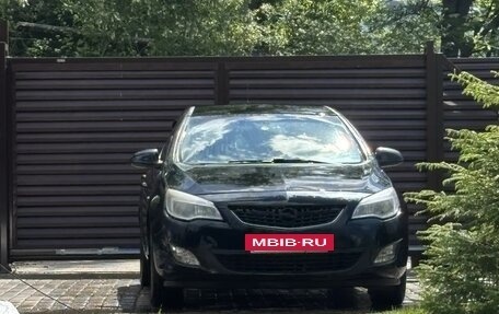 Opel Astra J, 2011 год, 500 000 рублей, 2 фотография