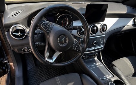 Mercedes-Benz GLA, 2018 год, 1 980 000 рублей, 4 фотография