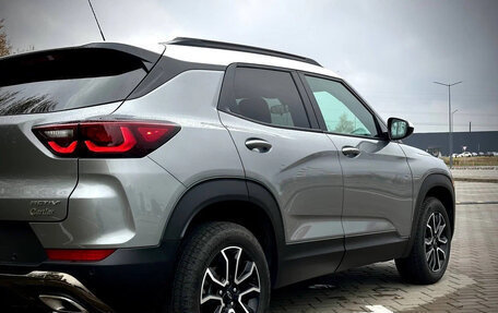 Chevrolet TrailBlazer, 2023 год, 2 300 000 рублей, 4 фотография