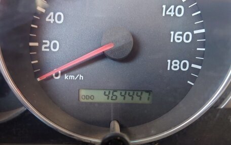 Toyota Land Cruiser 100 рестайлинг 2, 2004 год, 1 400 000 рублей, 3 фотография