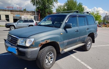 Toyota Land Cruiser 100 рестайлинг 2, 2004 год, 1 400 000 рублей, 4 фотография