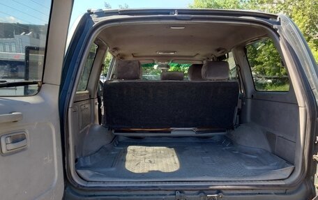 Toyota Land Cruiser 100 рестайлинг 2, 2004 год, 1 400 000 рублей, 8 фотография