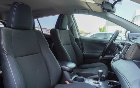 Toyota RAV4, 2015 год, 2 265 000 рублей, 13 фотография