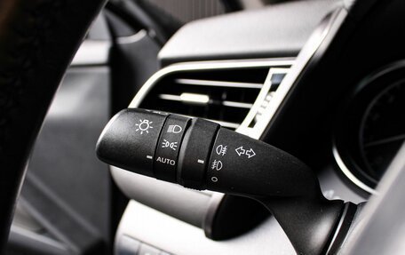 Toyota Camry, 2021 год, 3 050 000 рублей, 13 фотография