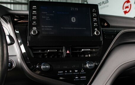 Toyota Camry, 2021 год, 3 050 000 рублей, 10 фотография